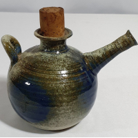 Keramiek gekleurd olielampje, gesigneerd